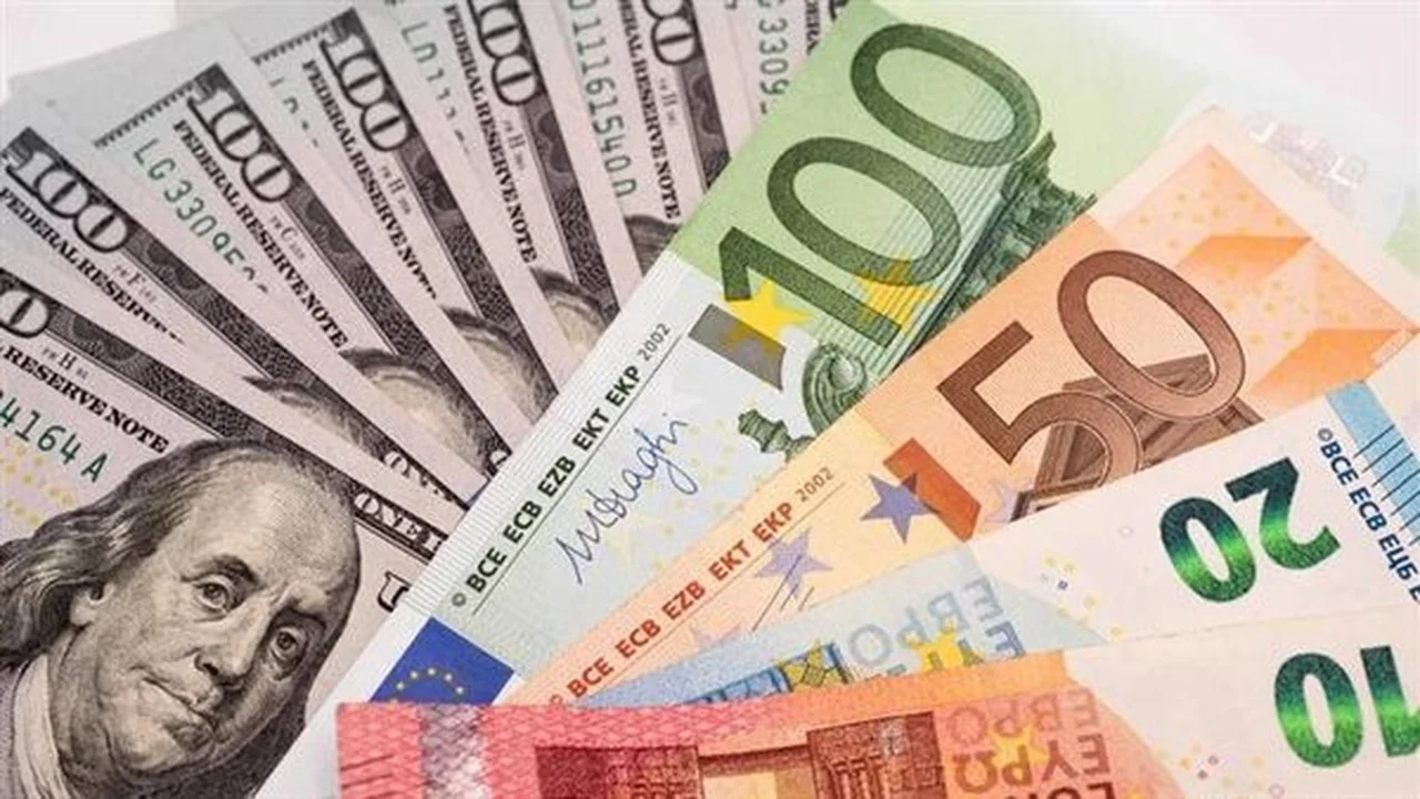 تطورات أسعار العملات العربية والأجنبية في ظل عطلة البنوك الحالية بالأسواق المحلية